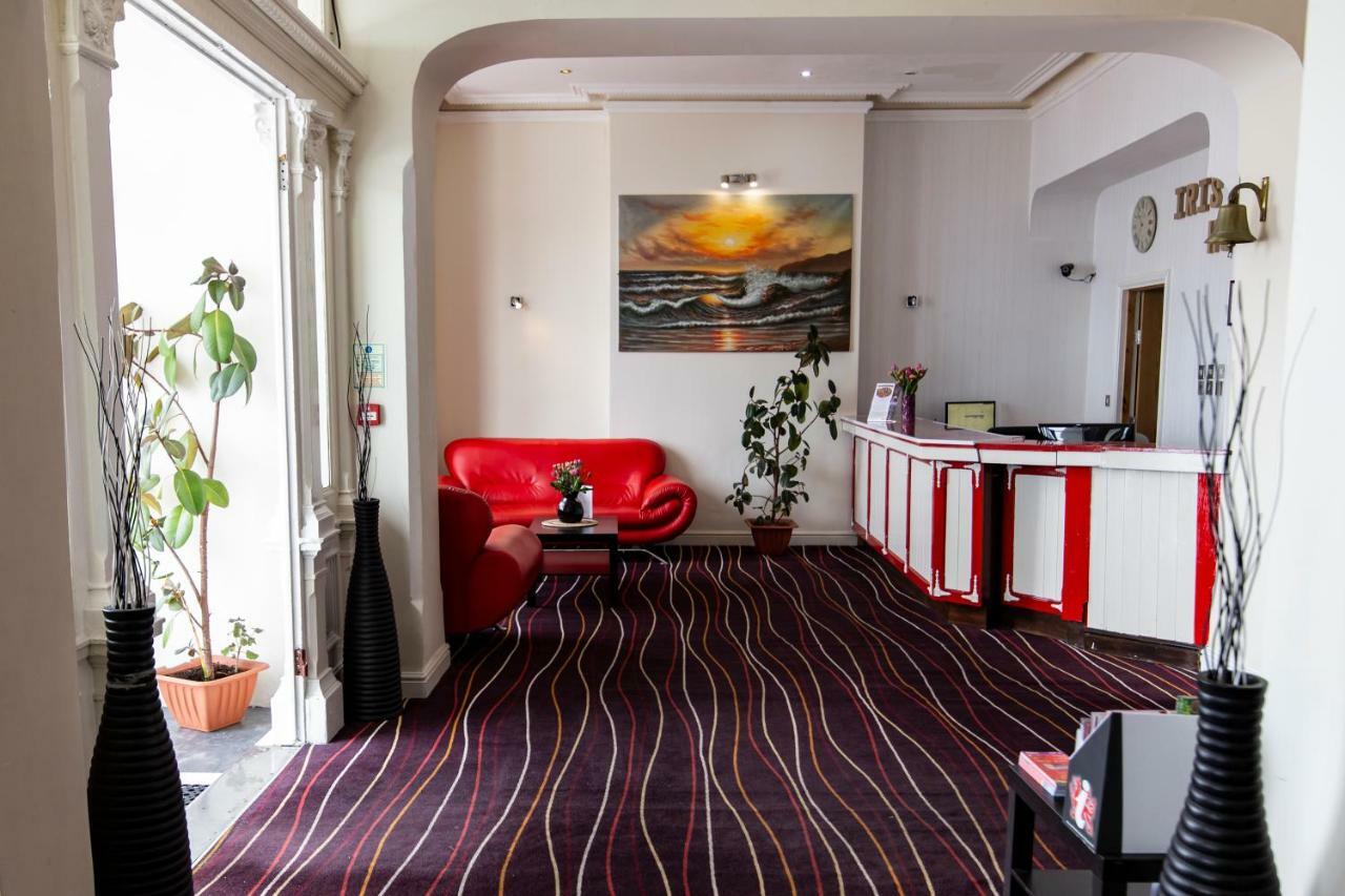 Iris Hotel Llandudno Exteriör bild